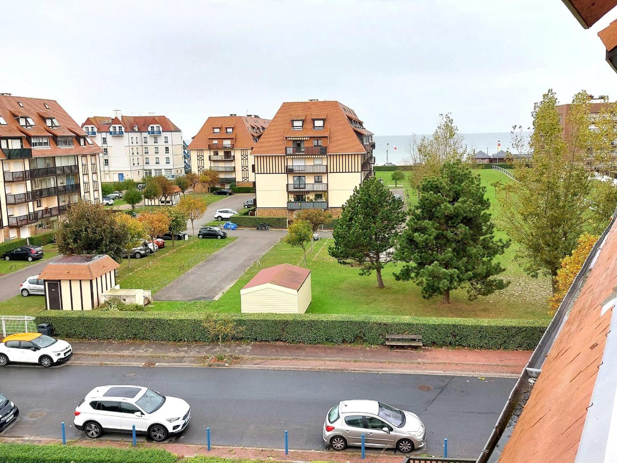 Charmant 2 Pieces Renove Avec Loggia, A Deux Pas De La Plage - Parking Prive - Idealement Situe - Fr-1-712-77 Villers-sur-Mer Exterior foto